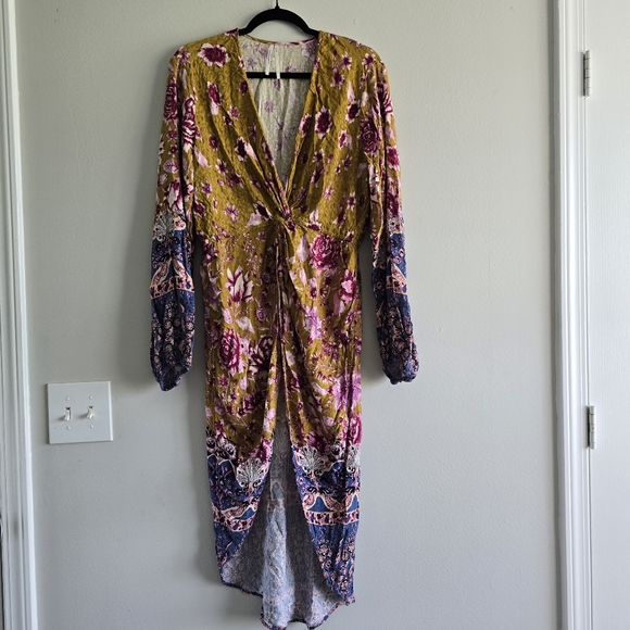 Anthropologie Tops - Anthroplogie Floral Long Sleeve Blouse with Knot Detail L